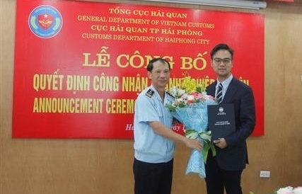 Gia hạn doanh nghiệp ưu tiên với Công ty Regina Miracle International