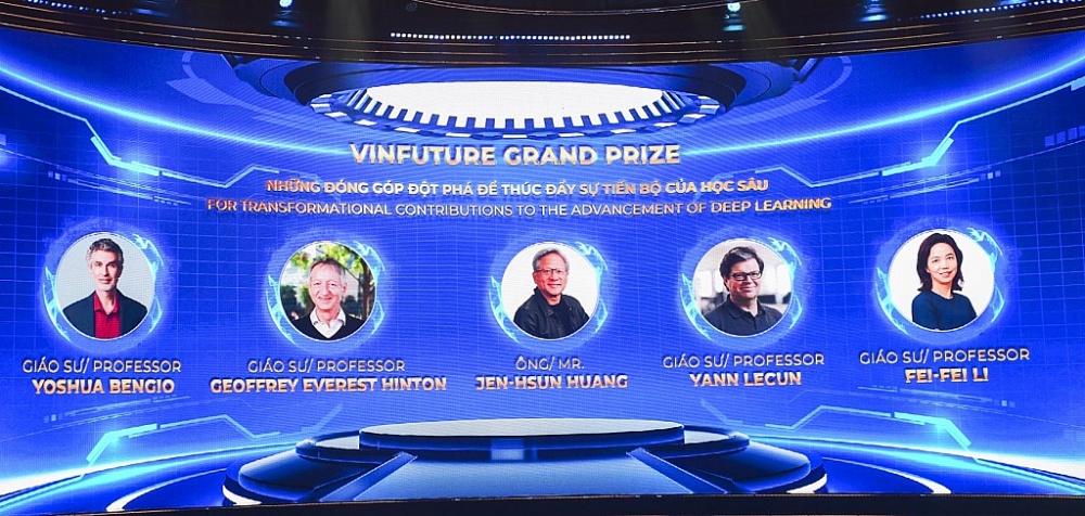 VinFuture 2024: Giải thưởng đầu tiên nhận ra và tôn vinh 3 nền tảng của AI