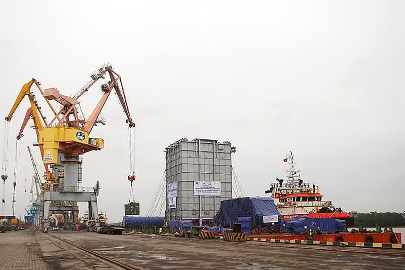 Cảng Hải Phòng xếp dỡ thành công lô hàng “khủng” gần 500 tấn