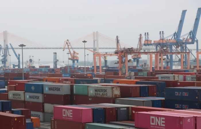 Cảng Hải Phòng làm thủ tục cho 116.000 teu hàng hóa xuất nhập khẩu trong tháng 10