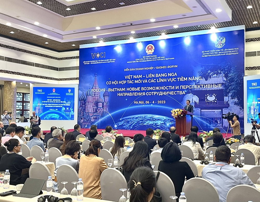 Phó Thủ tướng Chính phủ Trần Hồng Hà phát biểu 
