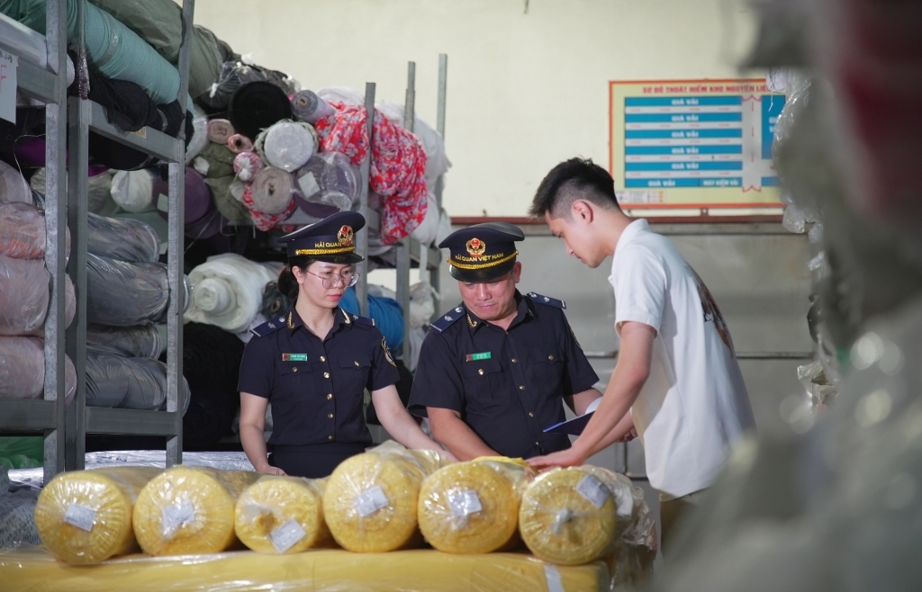 Hàng nhập khẩu từ doanh nghiệp chế xuất thì phải nộp thuế