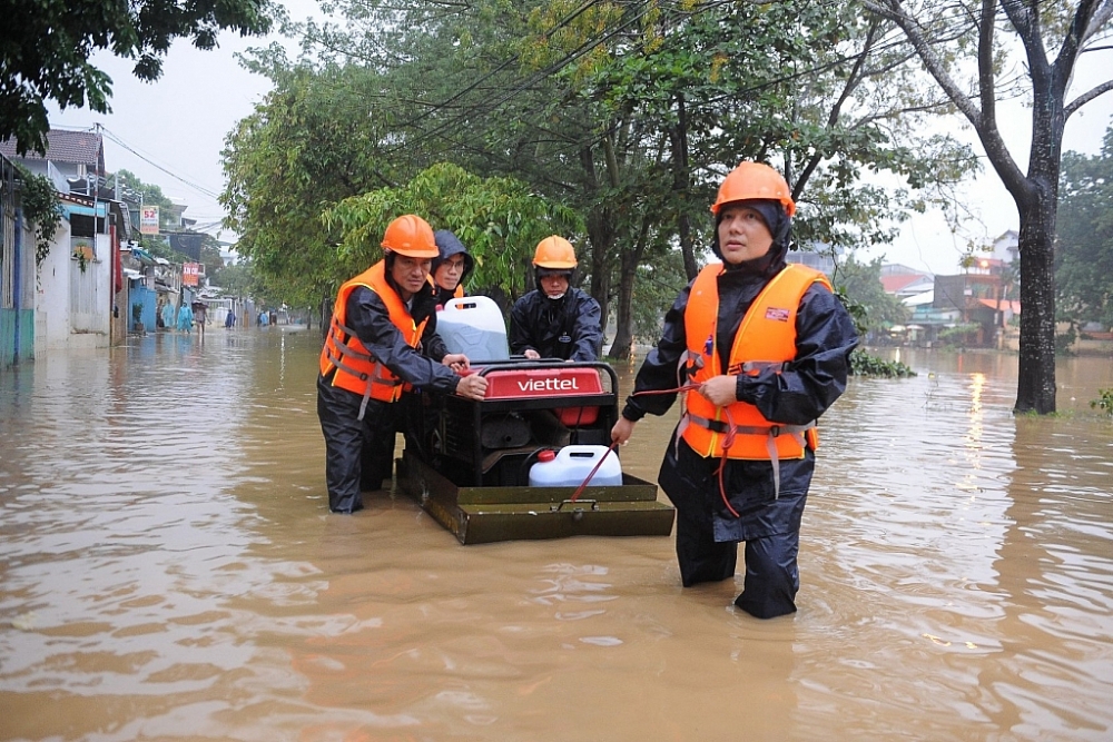 Viettel triển khai nhiều chính sách hỗ trợ người dân  tại các tỉnh chịu ảnh hưởng của bão Noru