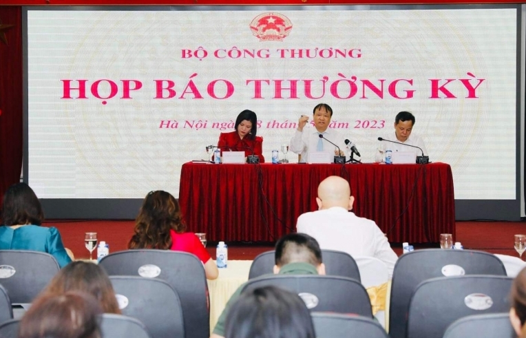 Giá hàng hóa đi xuống kéo giảm kim ngạch xuất khẩu